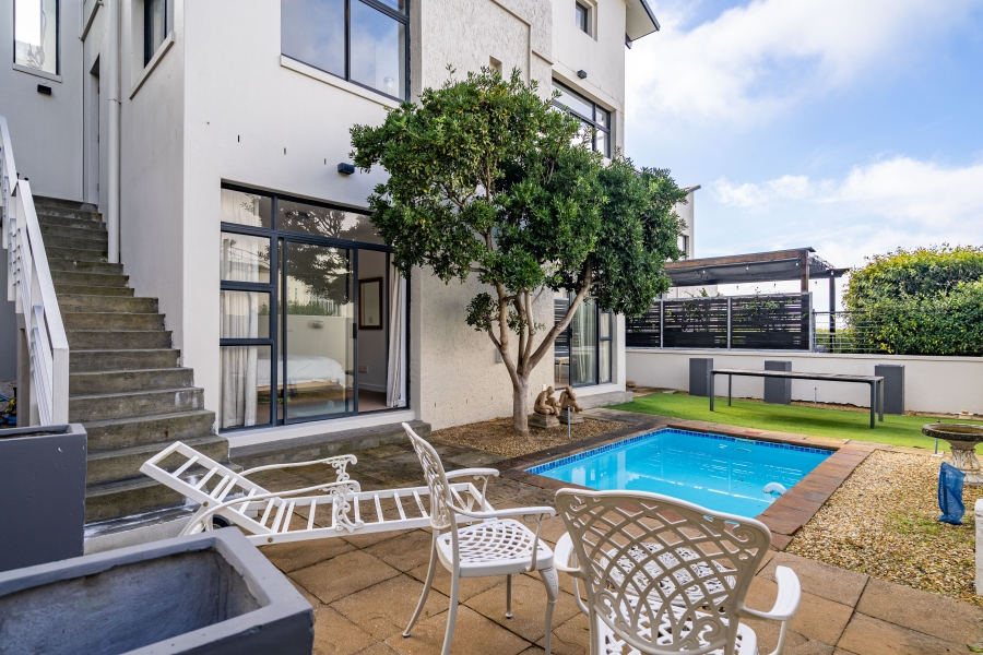 3 Bedroom Property for Sale in Oranjezicht Western Cape